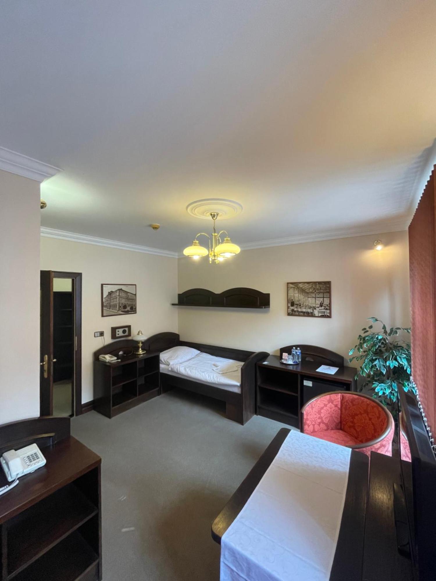 Hotel Bravo Ceska Trebova Extérieur photo