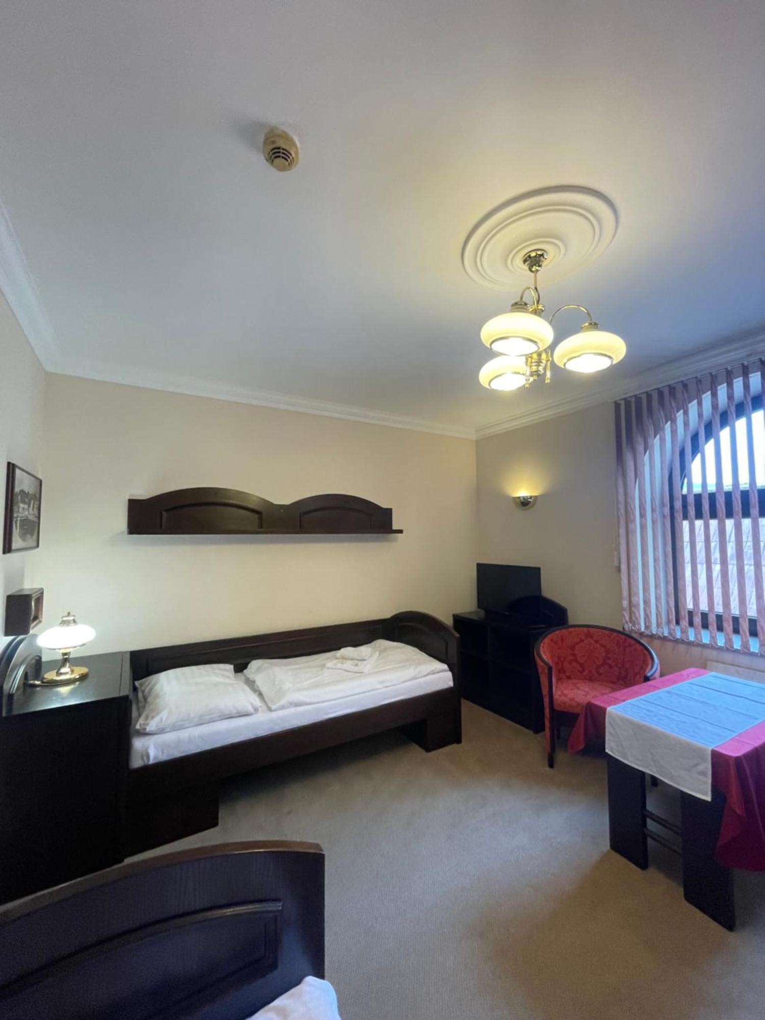 Hotel Bravo Ceska Trebova Extérieur photo