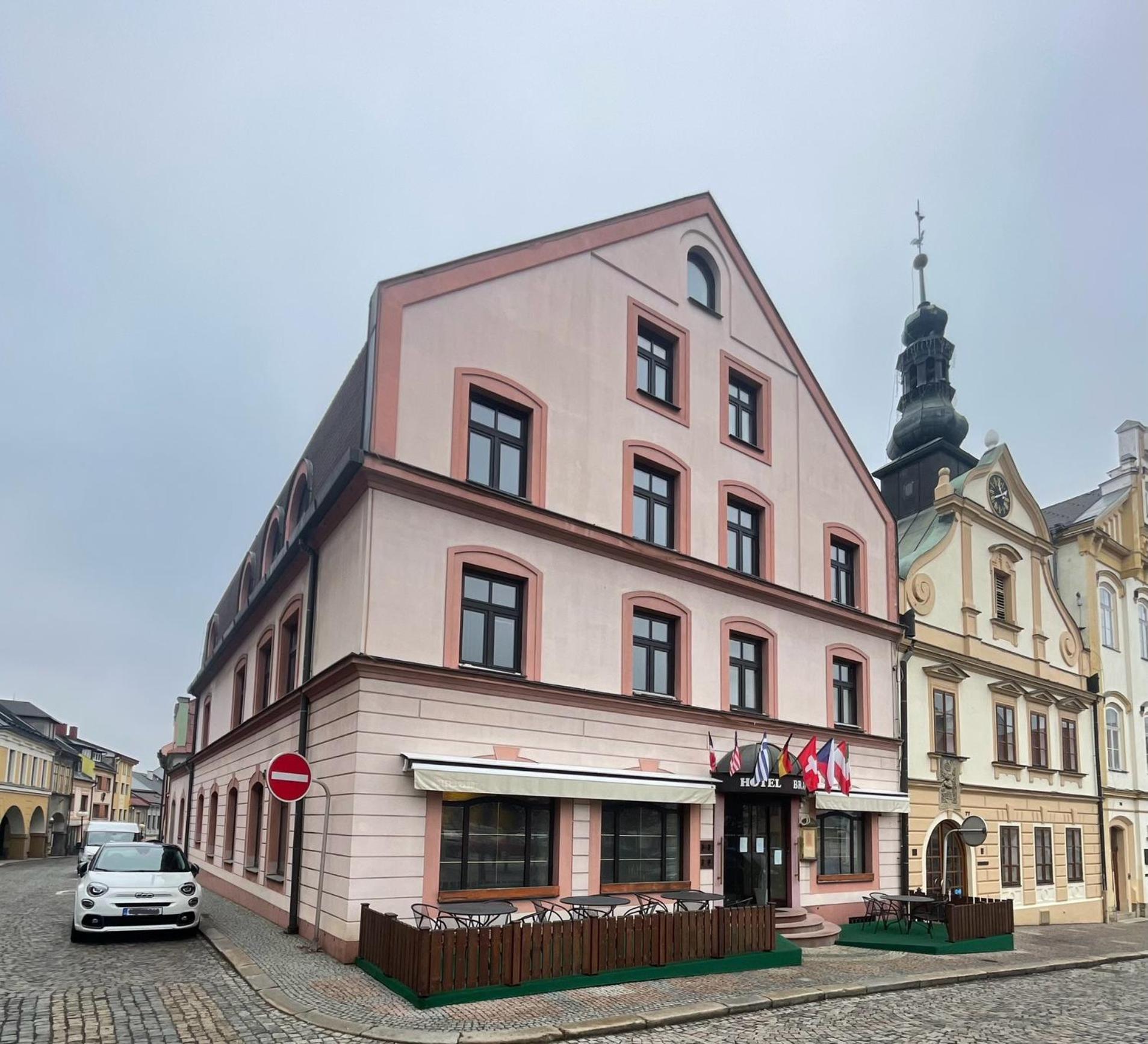 Hotel Bravo Ceska Trebova Extérieur photo
